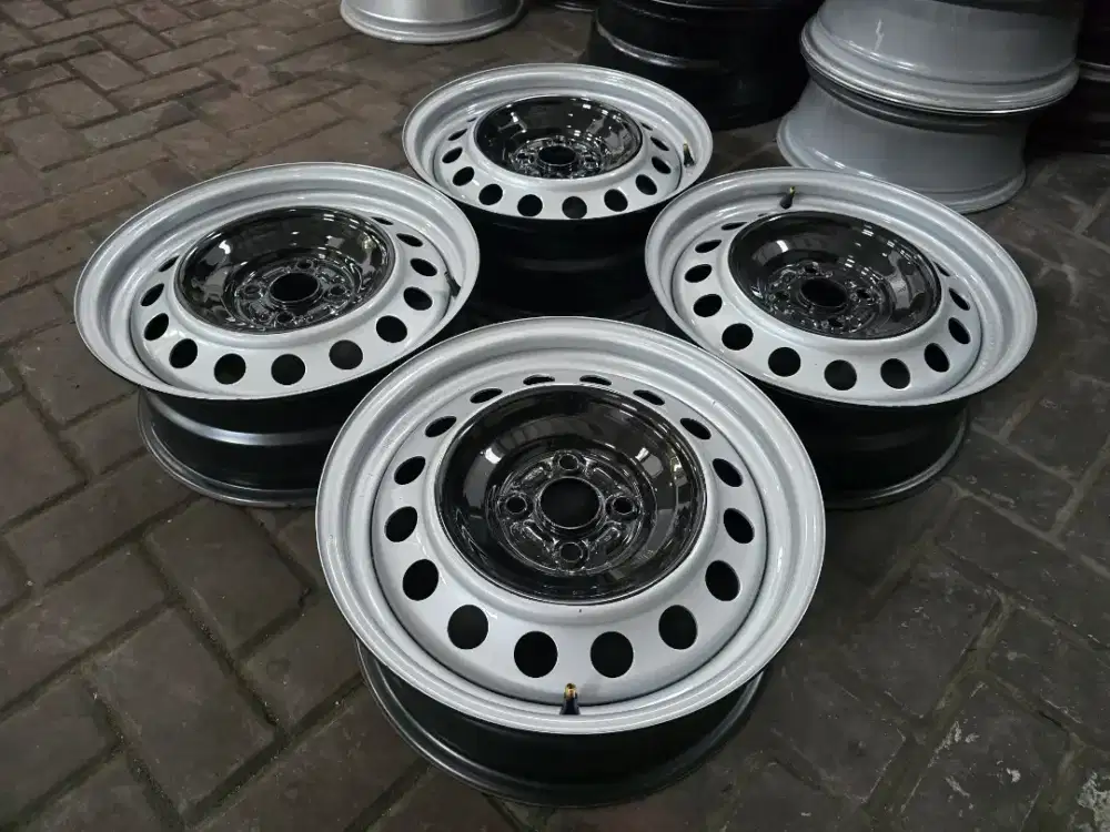 Velg OEM LOOK R16 Rocky Calya Sigra Altis Corolla Swift Ignis Baleno