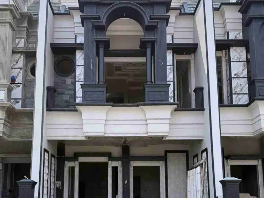 Rumah Mewah Clasic Dalam Cluster di Jalan Raya Kalimulya Cilodong Depok