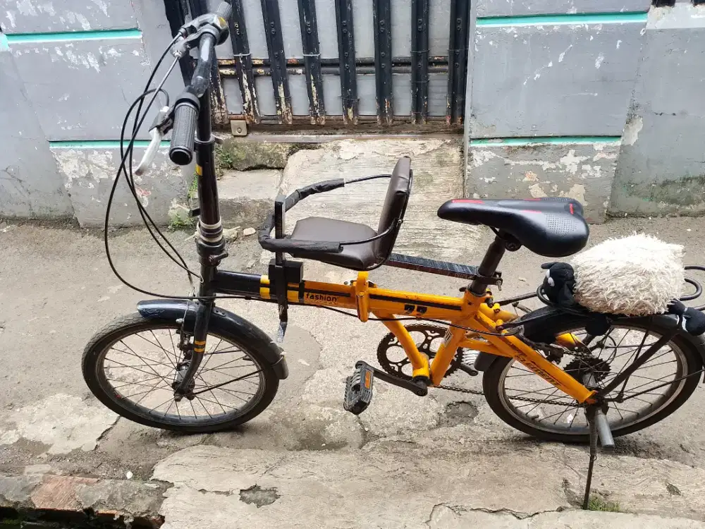 DI JUAL SEPEDA LIPAT BEKAS