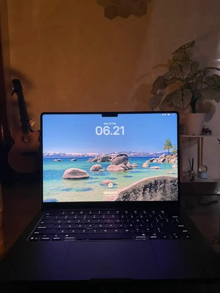 Macbook pro m5 16/512