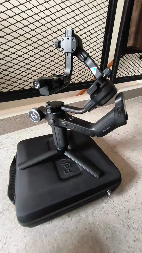Feiyu Scorp F2 3-Axis Handheld Gimbal Stabilizer