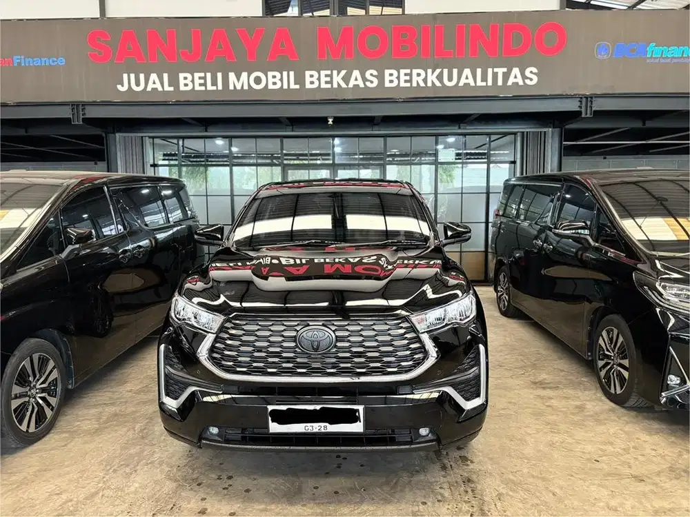 Innova Zenix V CVT 2.0 A/T 2023/2024