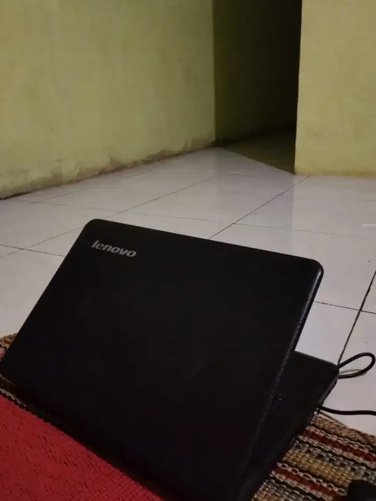 Laptop lenovo B590