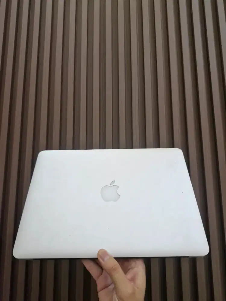 Macbook Air 2017 8/128 GB