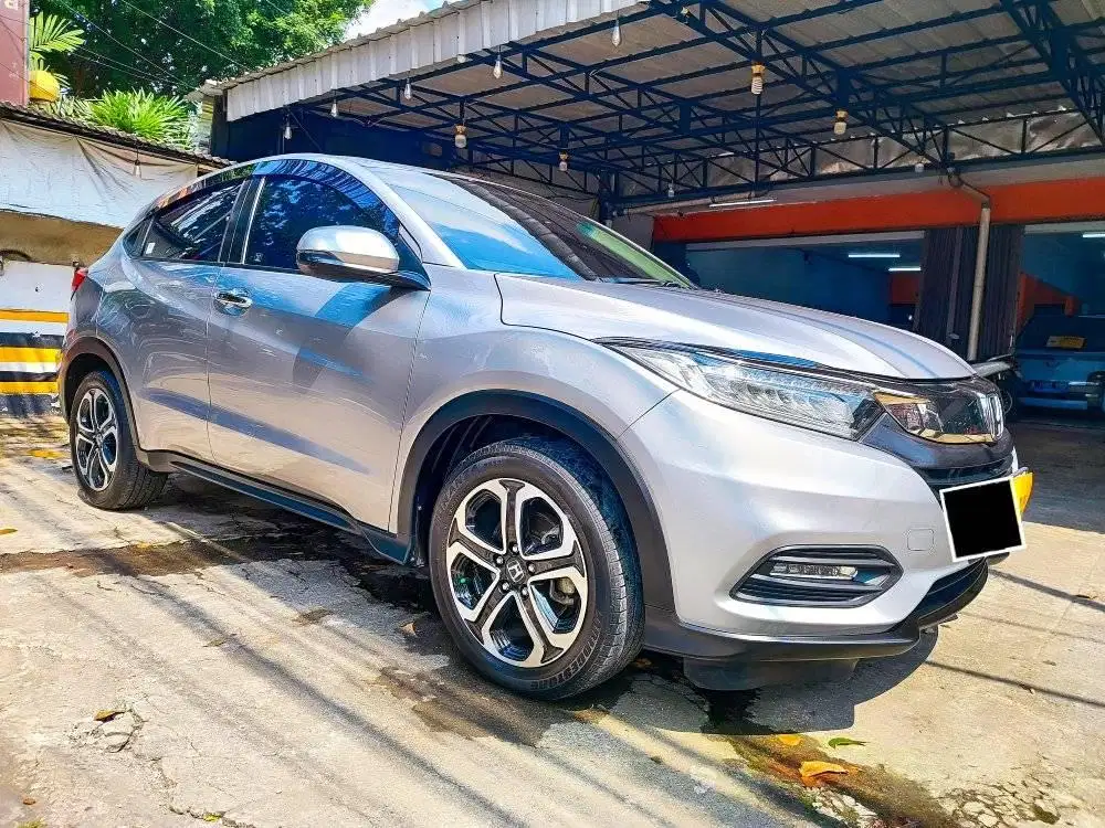 (LOW Km 60 rb an)Honda Hrv 1.5 SE AT 2019 ISTIMEWA Barang Simpanan