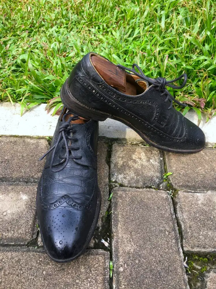 Sepatu kulit second original wingtip Mario Minardi