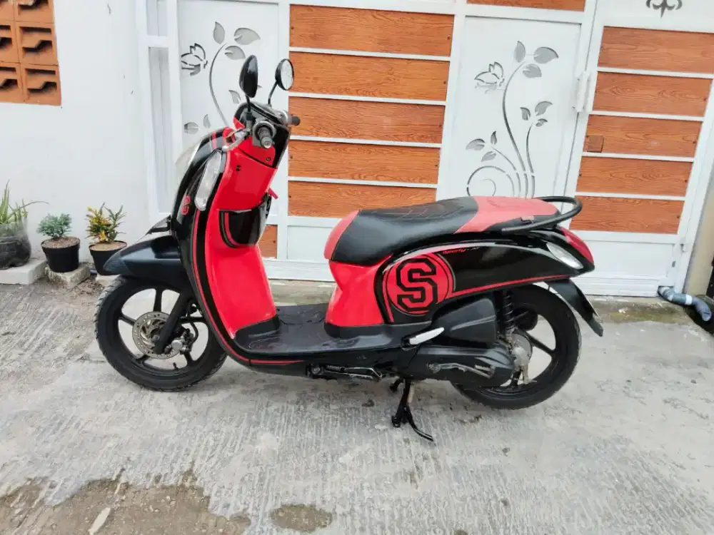 Honda Scoopy f1 tahun 2013 siap pakai di Tangerang