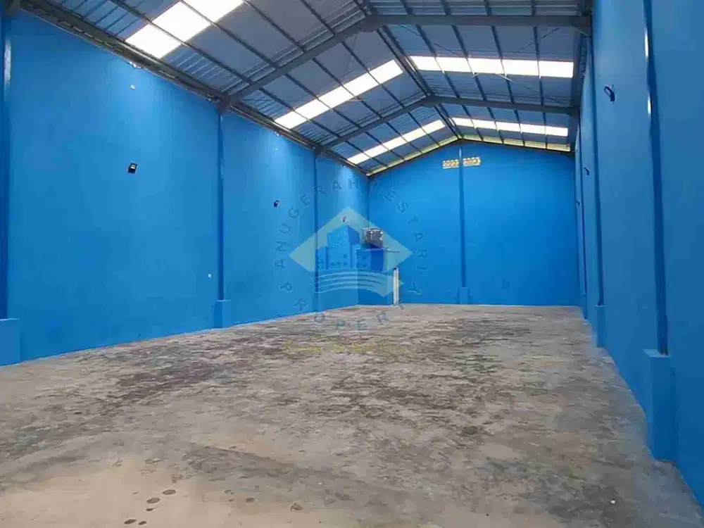 Disewakan gudang baru di jl raya pemda Tigaraksa Tangerang akses container