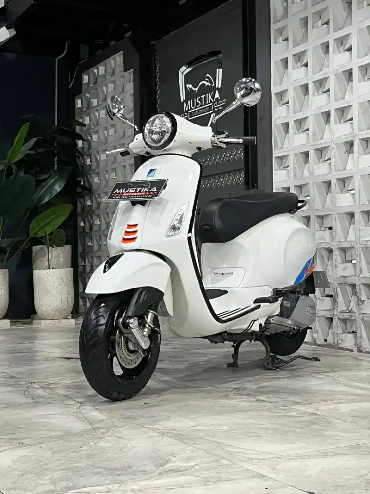 Vespa Primavera S 150 2023 pmk 24 White. Odo 9rb. DANNY Mustika Sulfat