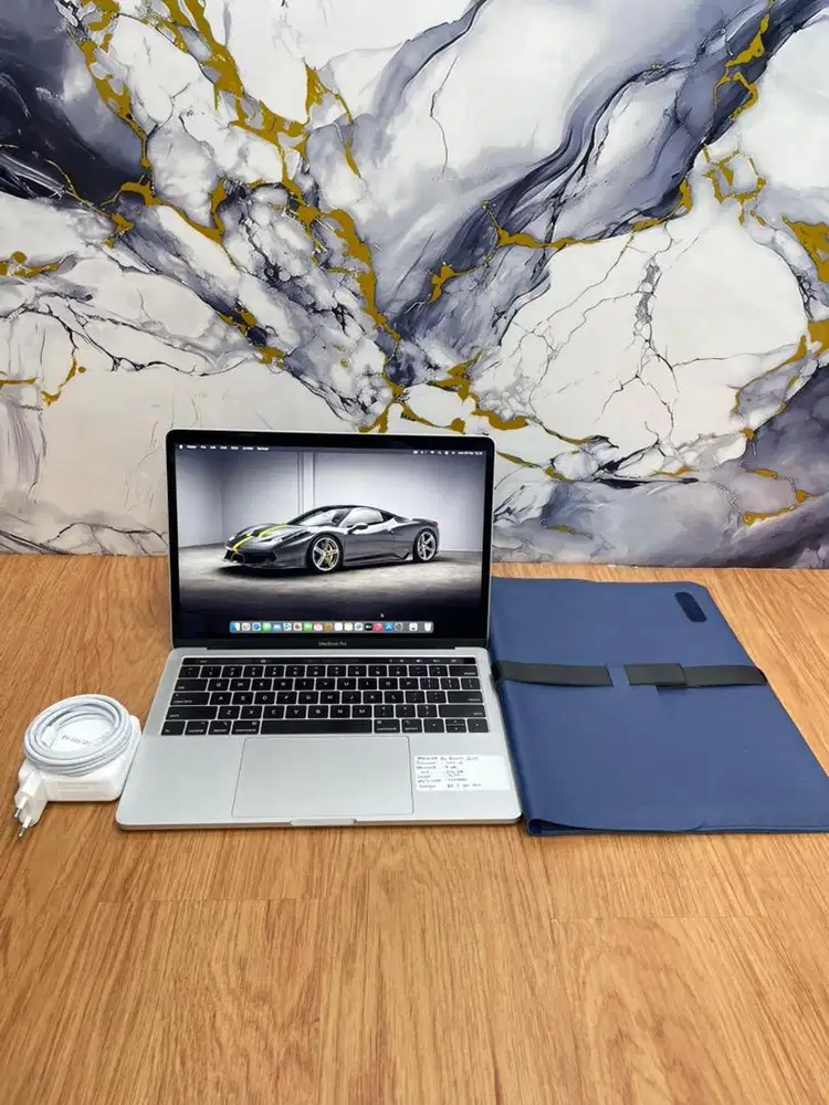 Macbook Pro Retina 13 2019, Garansi 2bulan