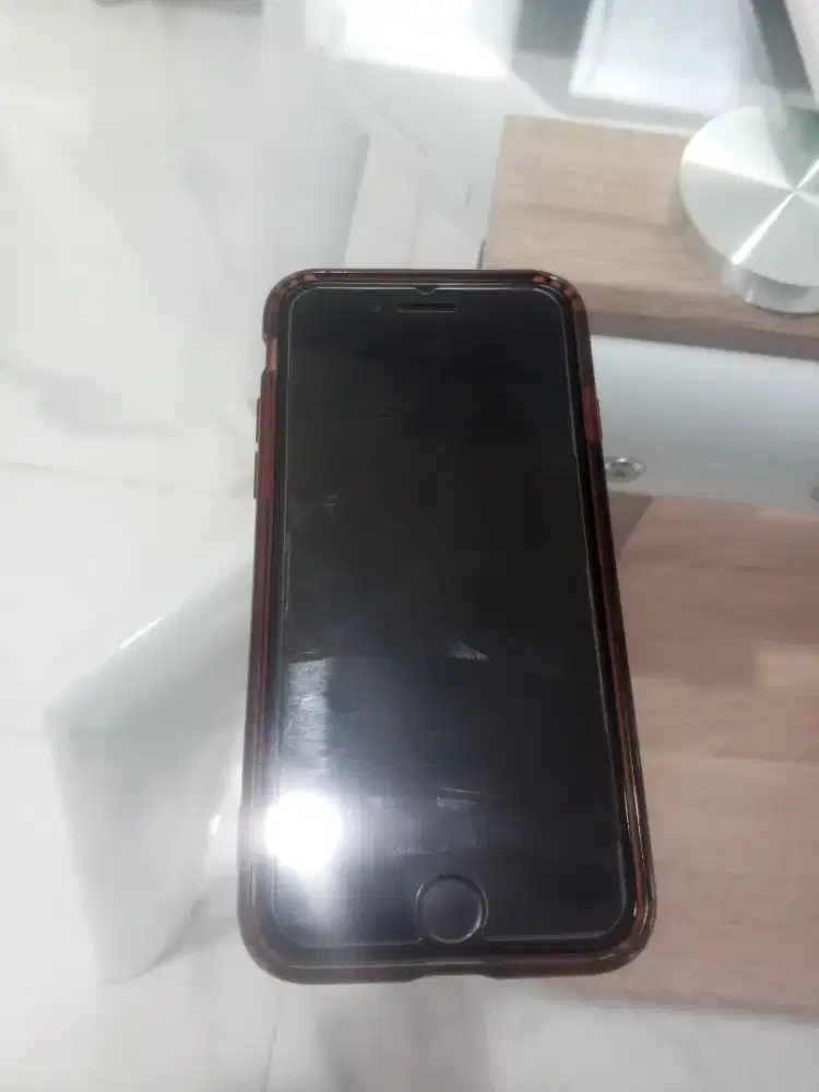 Jual Iphone SE 2 second