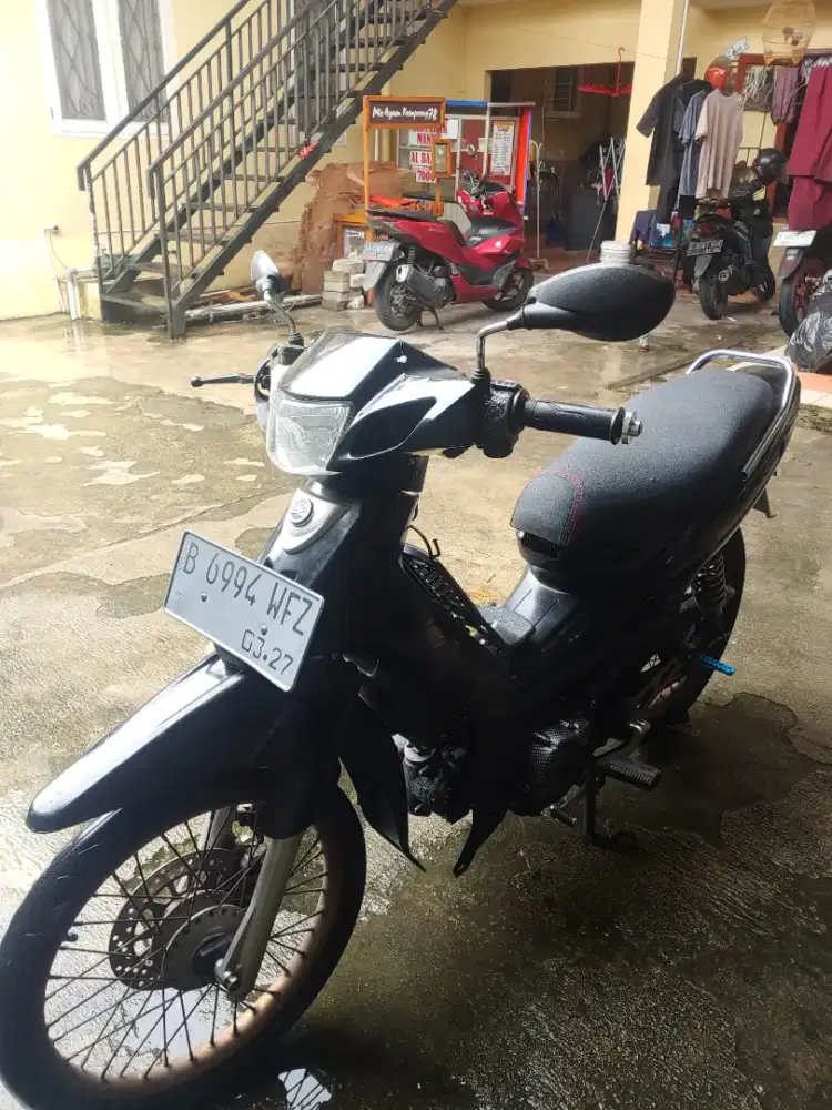 Jual motor Vega r tahun 2004