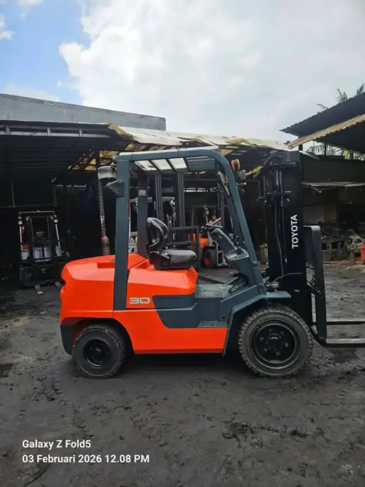 Forklift Toyota 3 Ton,Matic,Tiang 3 Meter,1DZ-II,FDZN30,Tahun 2019