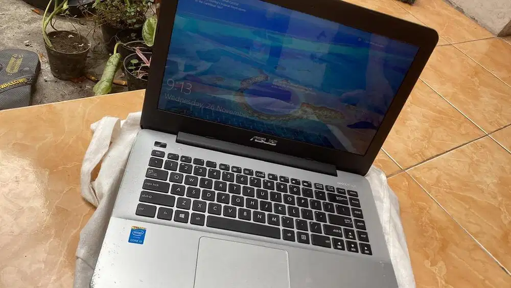 jual laptop asus pemakaian pribadi MULUS banget