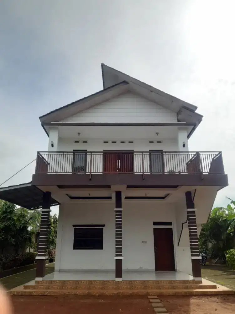 Disewakan rumah lantai 2