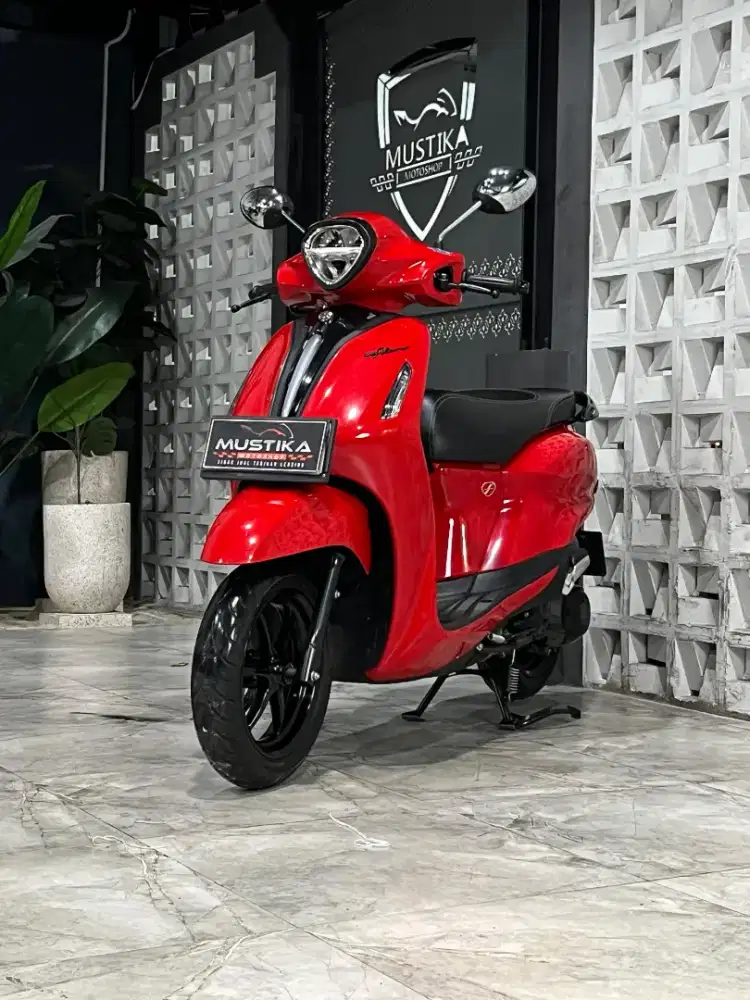 Yamaha Grand Filano 2023 Merah. Odo 21rb. DANNY Mustika Motor Sulfat