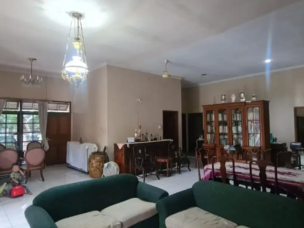 RUMAH HOOK, LT 440 M2, BUKIT CINERE INDAH, DEPOK