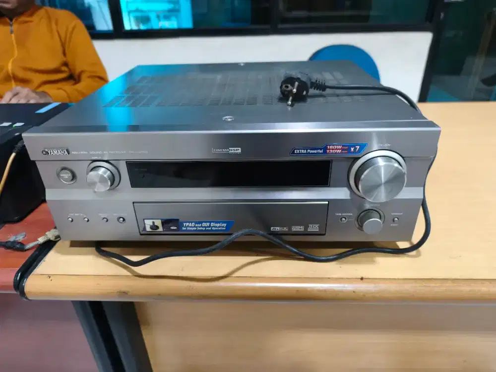 Yamaha receiver RX V2500
