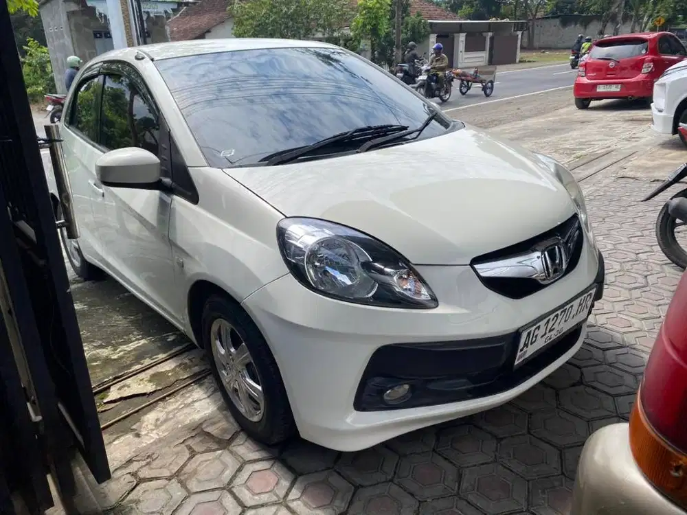 Honda Brio 1.2 E Satya 2015 Plat AG nopi mobil bekas sekoto kediri
