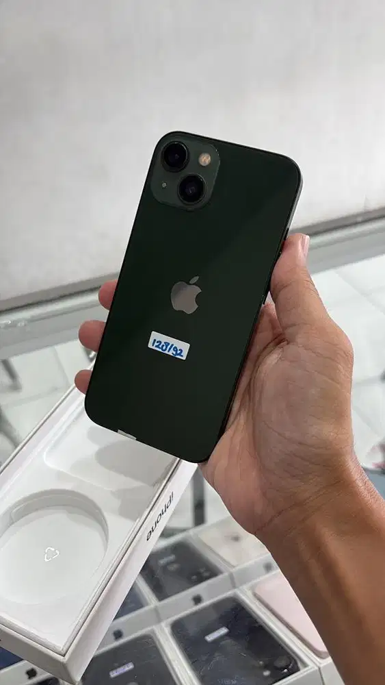 Iphone 13 128gb green ibox lengkap mulus
