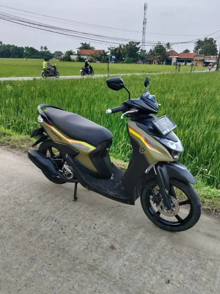Yamaha Gear 125cc F1 tahun 2022 mesin halus siap pakai di Tangerang
