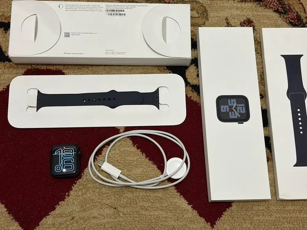 Apple Watch SE 2 2022 44mm Midnight Mulus Fullset Ori Like New