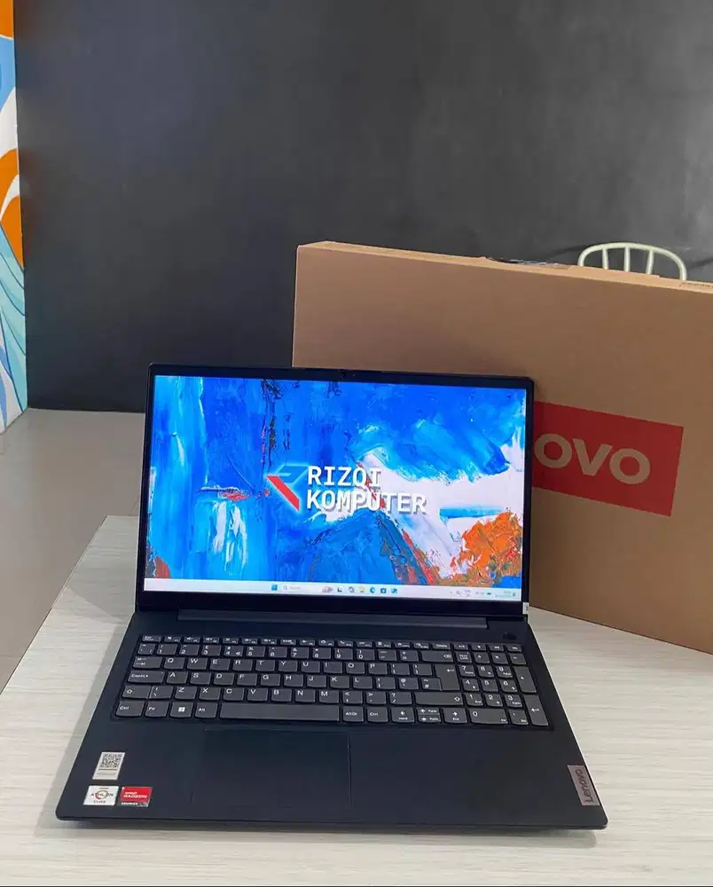 Lenovo V15 G4 AMN  AMD Athlon Silver 7120U RAM 8GB SSD 256GB