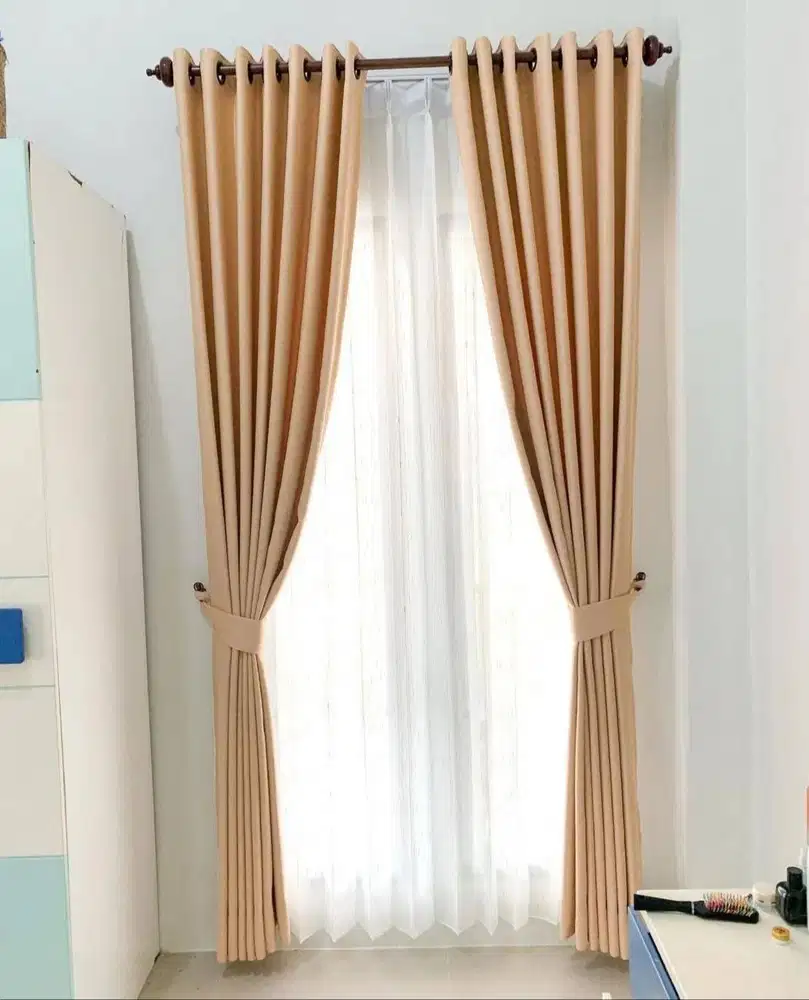 Gorden Wallpaper Vitrase Kaca Film Korden Roller Vertikal Blinds