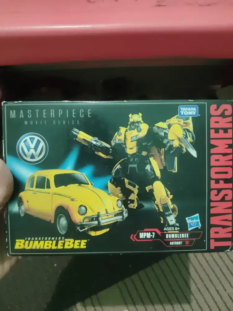 Takara tomy transformer bumblebee mpm7