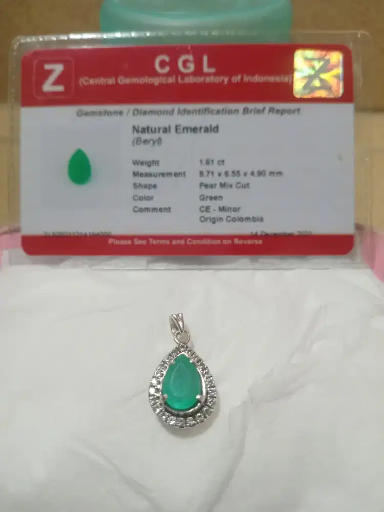 Liontion natural emerald