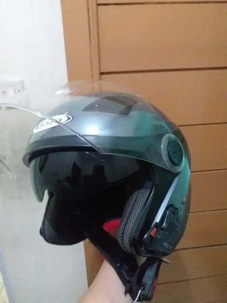 ZEUS ZS 610 double visor hitam