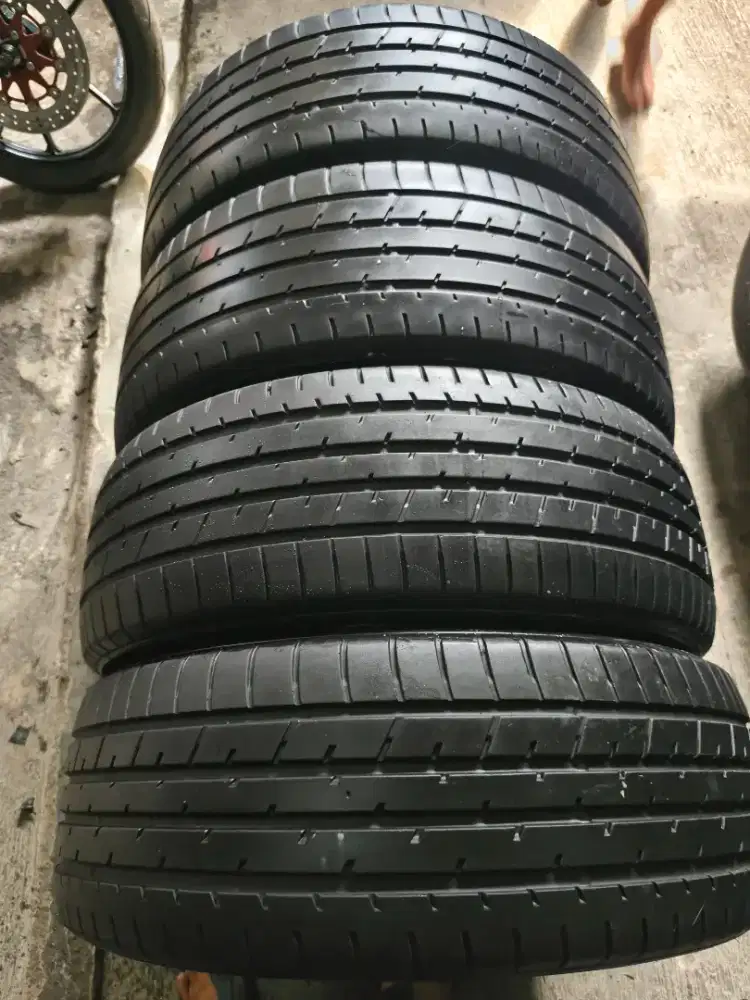 Toyo proxes 225 55 R19