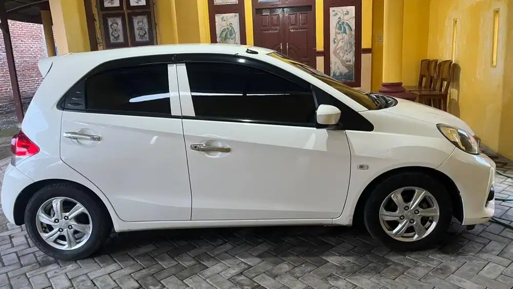 Di jual honda brio bisa nego