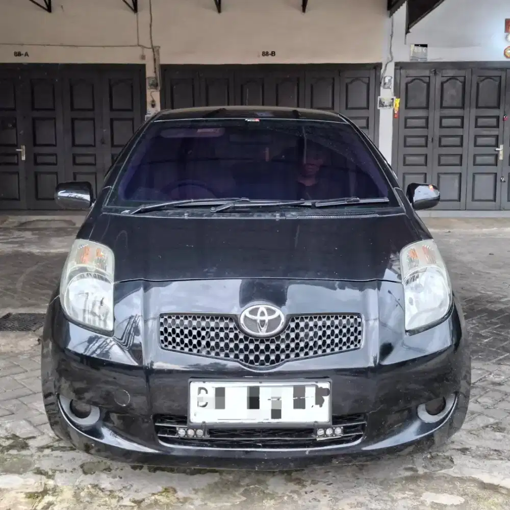 TOYOTA YARIS E MATIC 2006 BLACK MICA CBU THAILAND