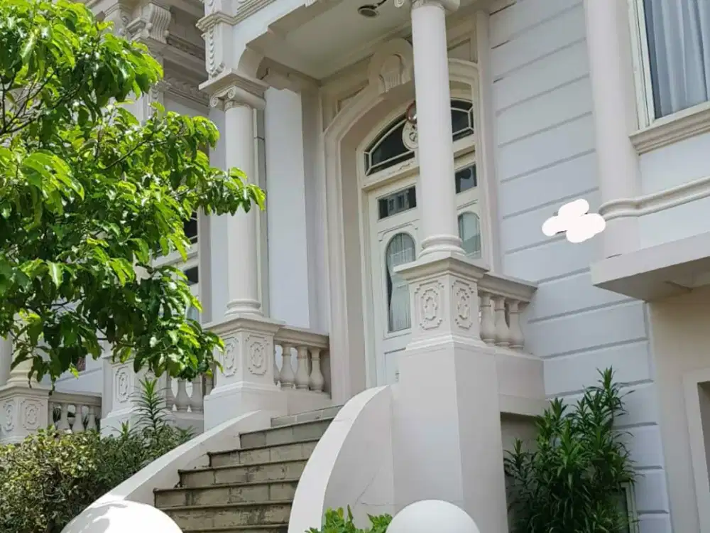 Rumah The Villas Konsep Townhouse Modern Berprivasi Tinggi