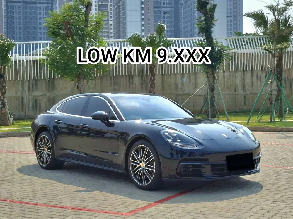 KM ANTIK PORSCHE PANAMERA 4S 2017