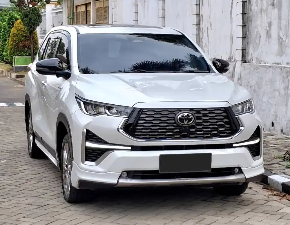 TOYOTA INNOVA ZENIX HYBRID Q TSS MODELLISTA 2024 PUTIH