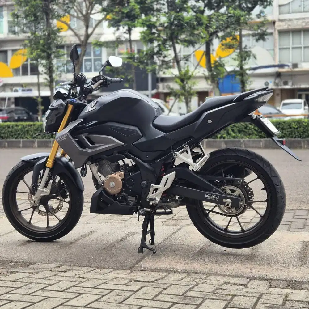 HONDA CB 150R 2023 BLACK KM LOW PAJAK PANJANG NO MINUS