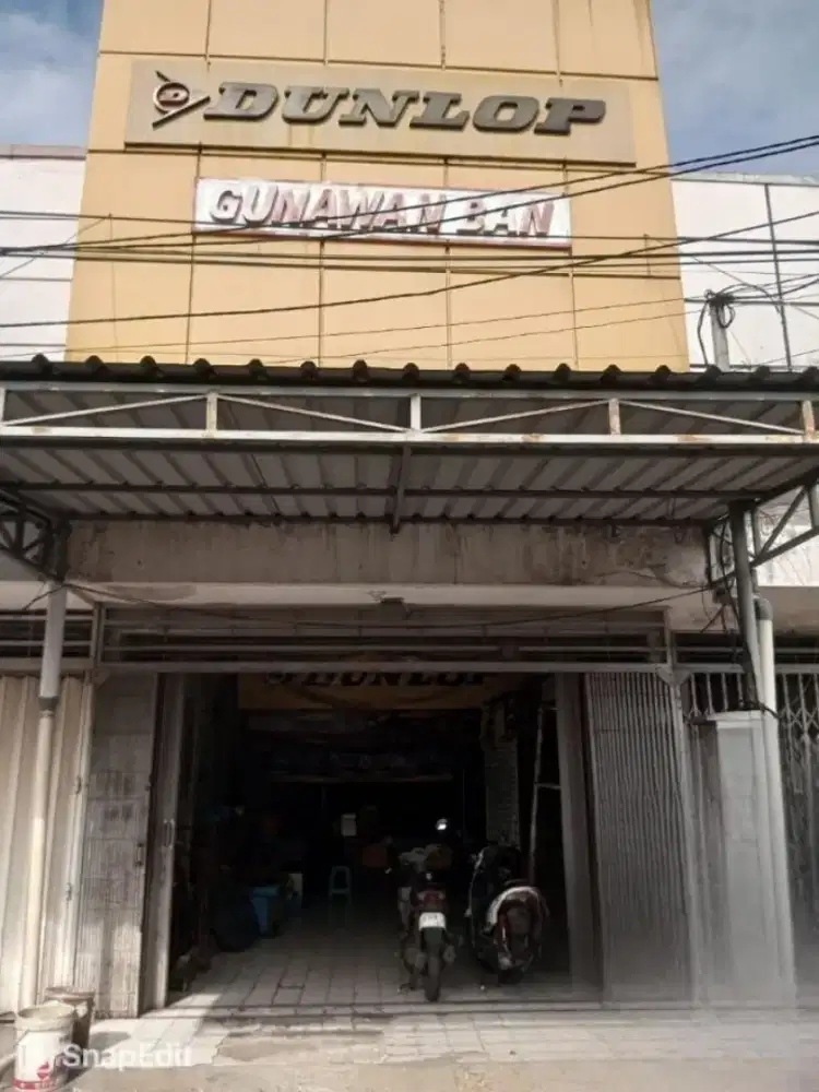 Dijual Ruko Nol jalan raya Pecindilan Ramai Strategis area Retail Ban