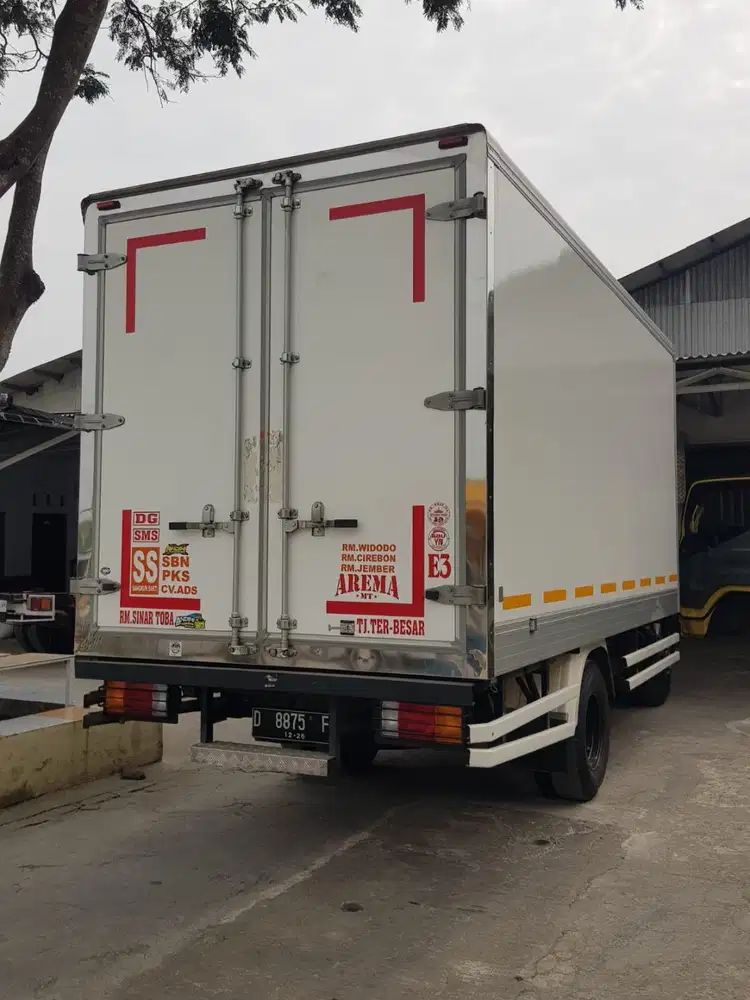 Truck Box Merek Mitsubishi Tipe Colt Diesel FE745K (4x2) M/T