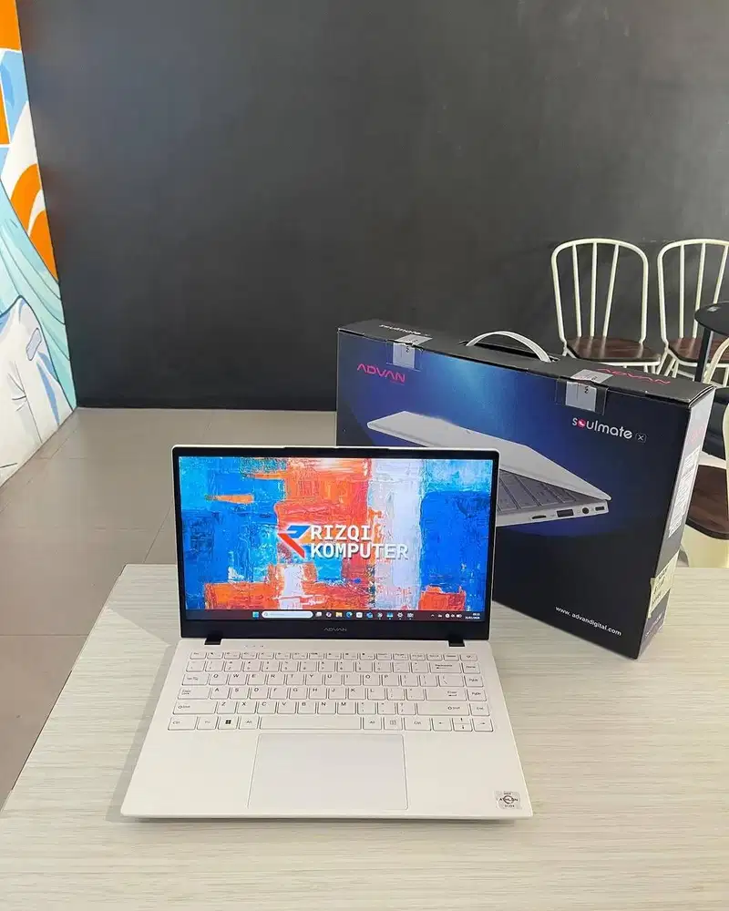 Advan Soulmate 1407  AMD Athlon Silver 3020e RAM 8GB SSD 128GB