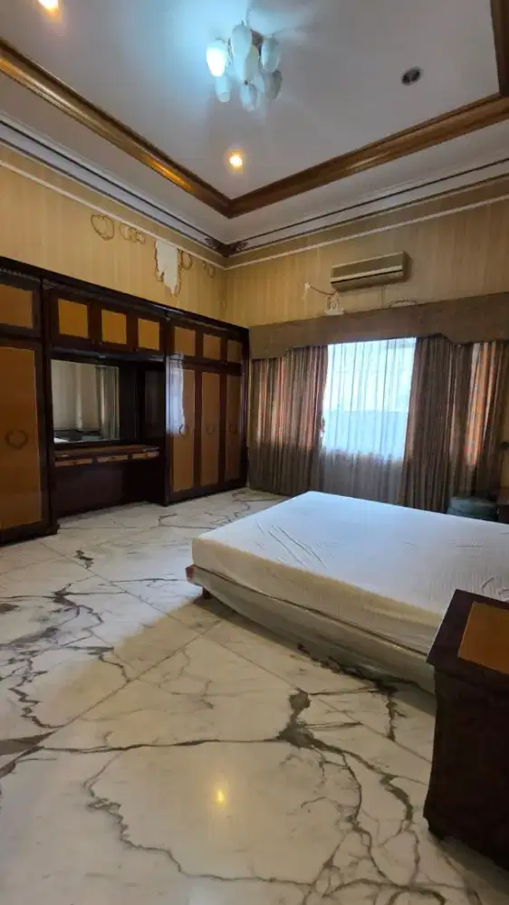 Rumah klasik jemur andayani surabaya