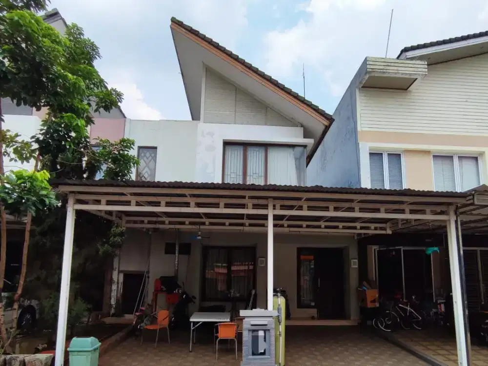 Dijual Rumah 2 Lantai Akses Tol di Serenade Lake