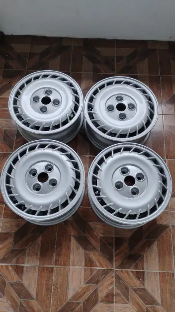 Velg oem mitsubishi eterna