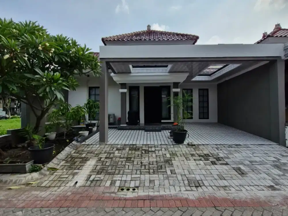 Rumah Modern Royal Park Citraland (YOS)