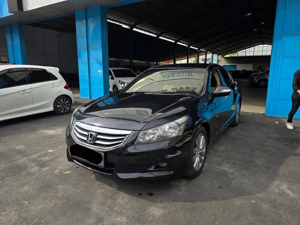 (TDP 22 JUTA) Honda Accord 2.4 VTI-L AT Matic 2011