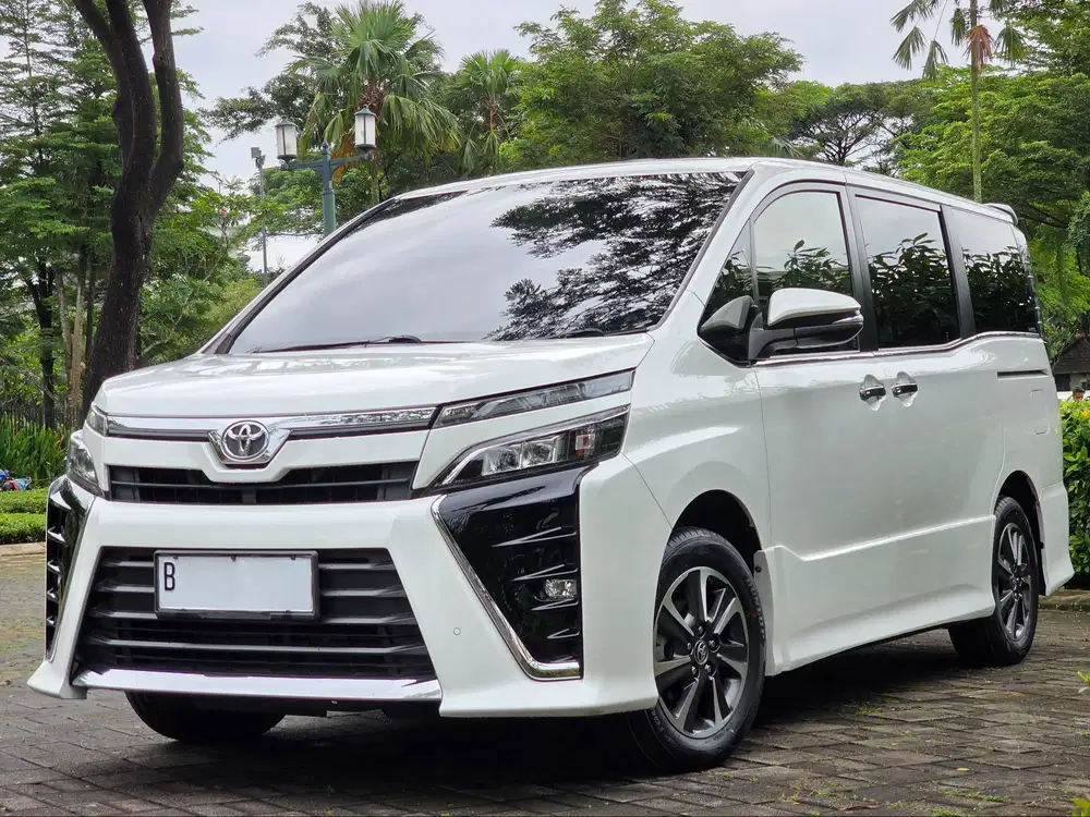 TDP 70.JT|RASA BARU| VOXY 2.0 AT 2020 PUTIH SUPER ISTIMEWA PRISTINE !!