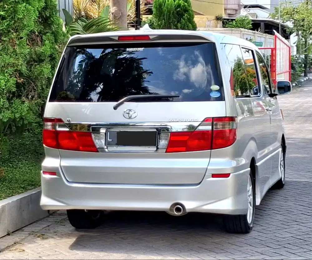 DIJUAL TOYOTA ALPHARD 2.4 V ASG THEATRE BENSIN MATIC 2004 ABU ABU MUDA