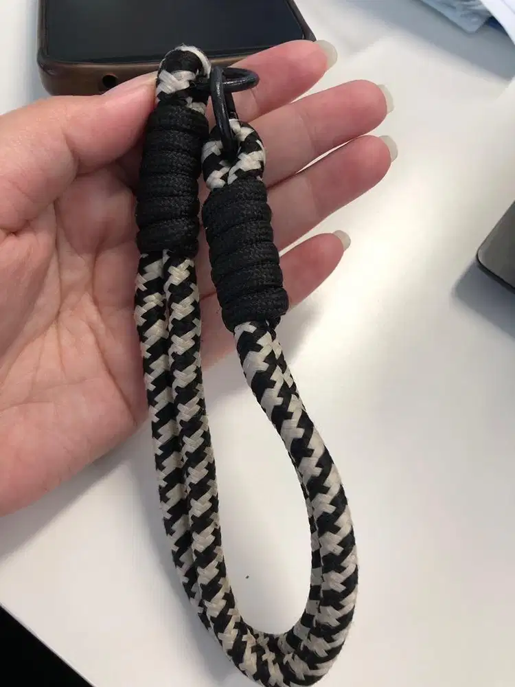 Phone strap black n white