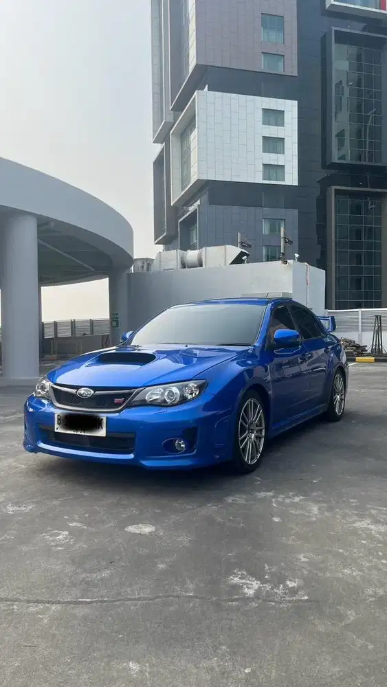SUBARU WRX STI UK- SPEC 2.5 AT (AWD)